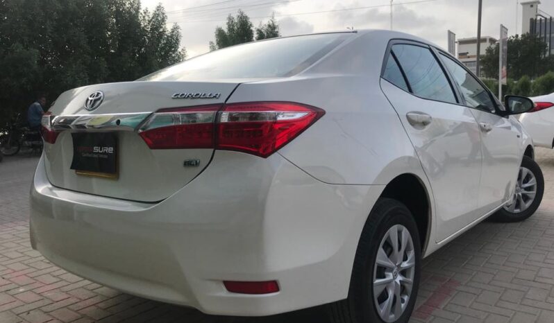 IMMACULATE CONDITION COROLLA GLI AT 2017,WHITE COLOR ONLY 73,000KM DRIVEN,WITH 6 MONTHS OR 10,000KM WARRANTY ON ENGINE AND GEARBOX. full