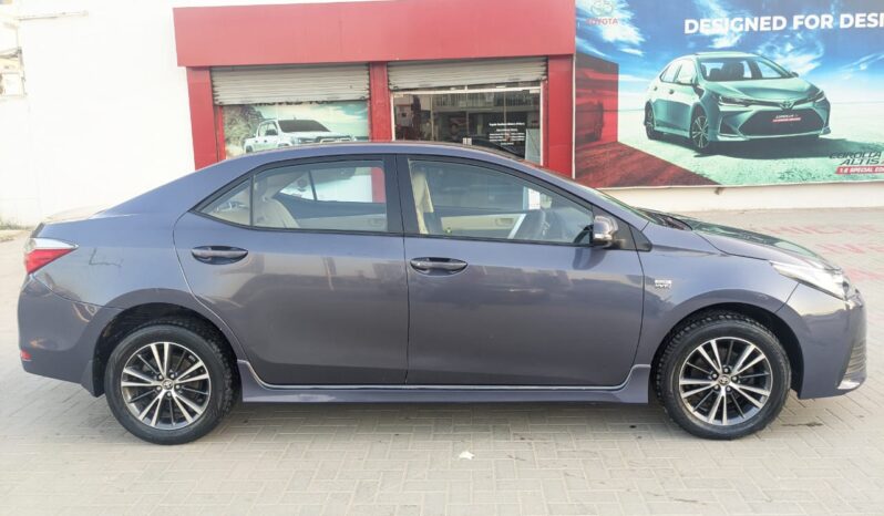 IMMACULATE CONDITION, TOYOTA COROLLA ALTIS 1.6 A/T, MODEL 2018, 96,000KM DRIVEN ONLY, T SURE WARRANTY FOR 6 MONTHS OR 10,000KM ENGINE AND TRANSMISSION ONLY. full