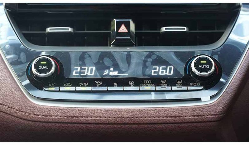 
								Toyota Corolla Cross full									